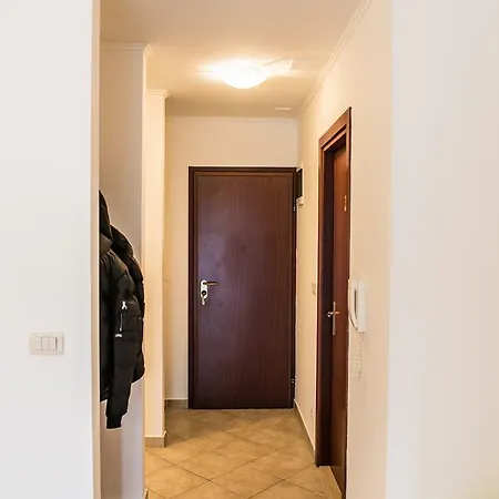 Jere Near Sea * Split