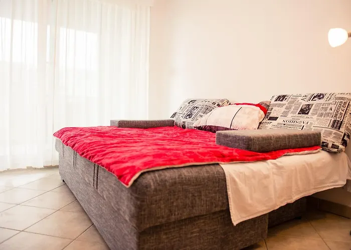 Jere Near Sea Apartment Split