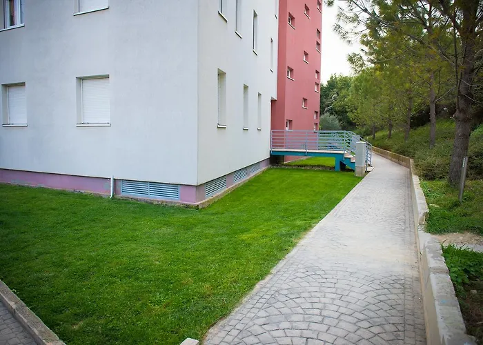 Apartment Jere Near Sea