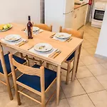 Jere Near Sea Apartment Split